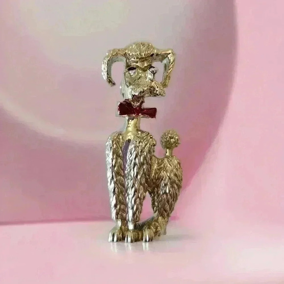 Red Bowtie Enameled Poodle Dog Themed Gold Tone Detailed Vintage Pin - Picture 1 of 6